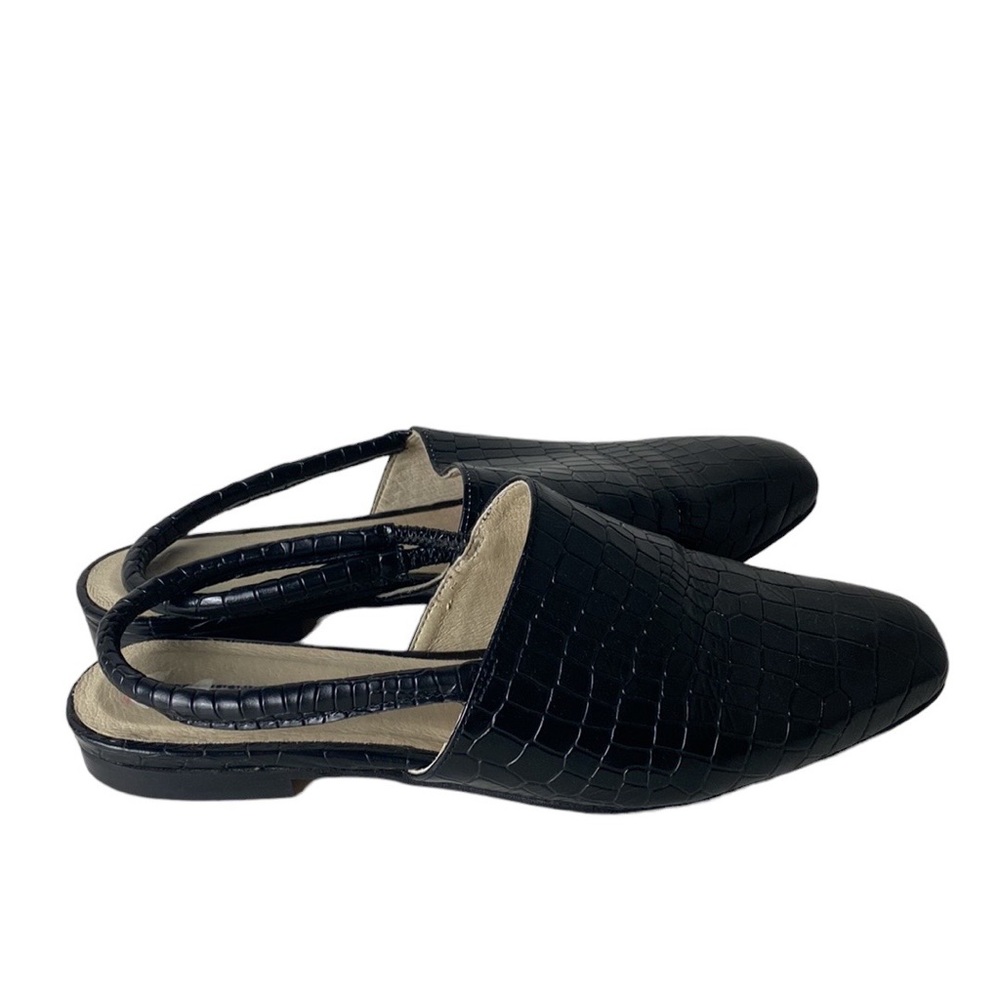 Intentionally blank slingback mules